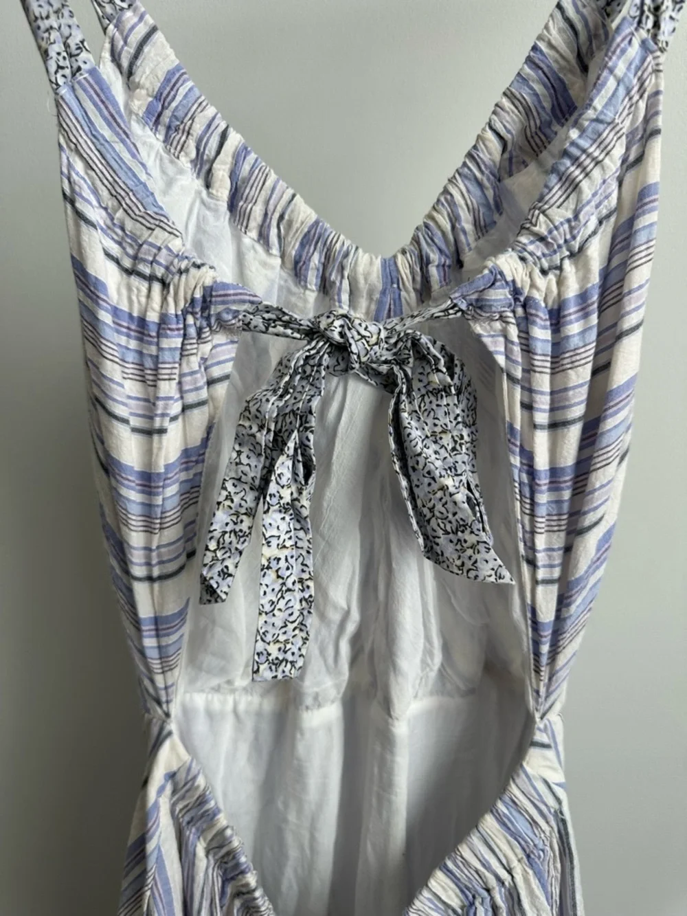 La Vie Rebecca Taylor Blue & White Striped Midi Dress | V-Neck Flowy Sundress - Picture 9 of 16